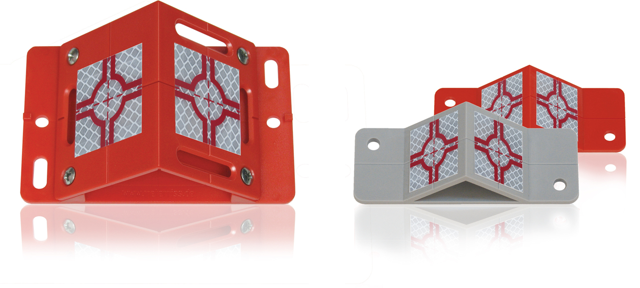 RSAK80 and RSAK130 - Mounting Plates with Angles and Reflective Targets